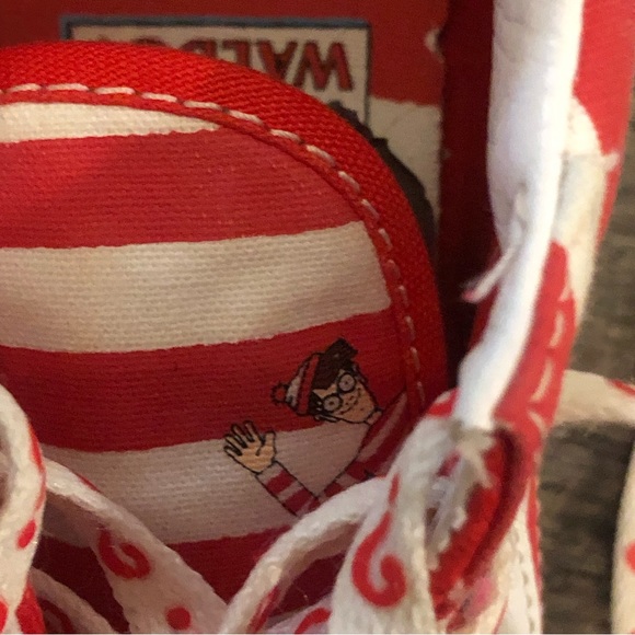 “Where’s Waldo” Striped Old Skool Vans EUC size 2.5 kids - Picture 10 of 10